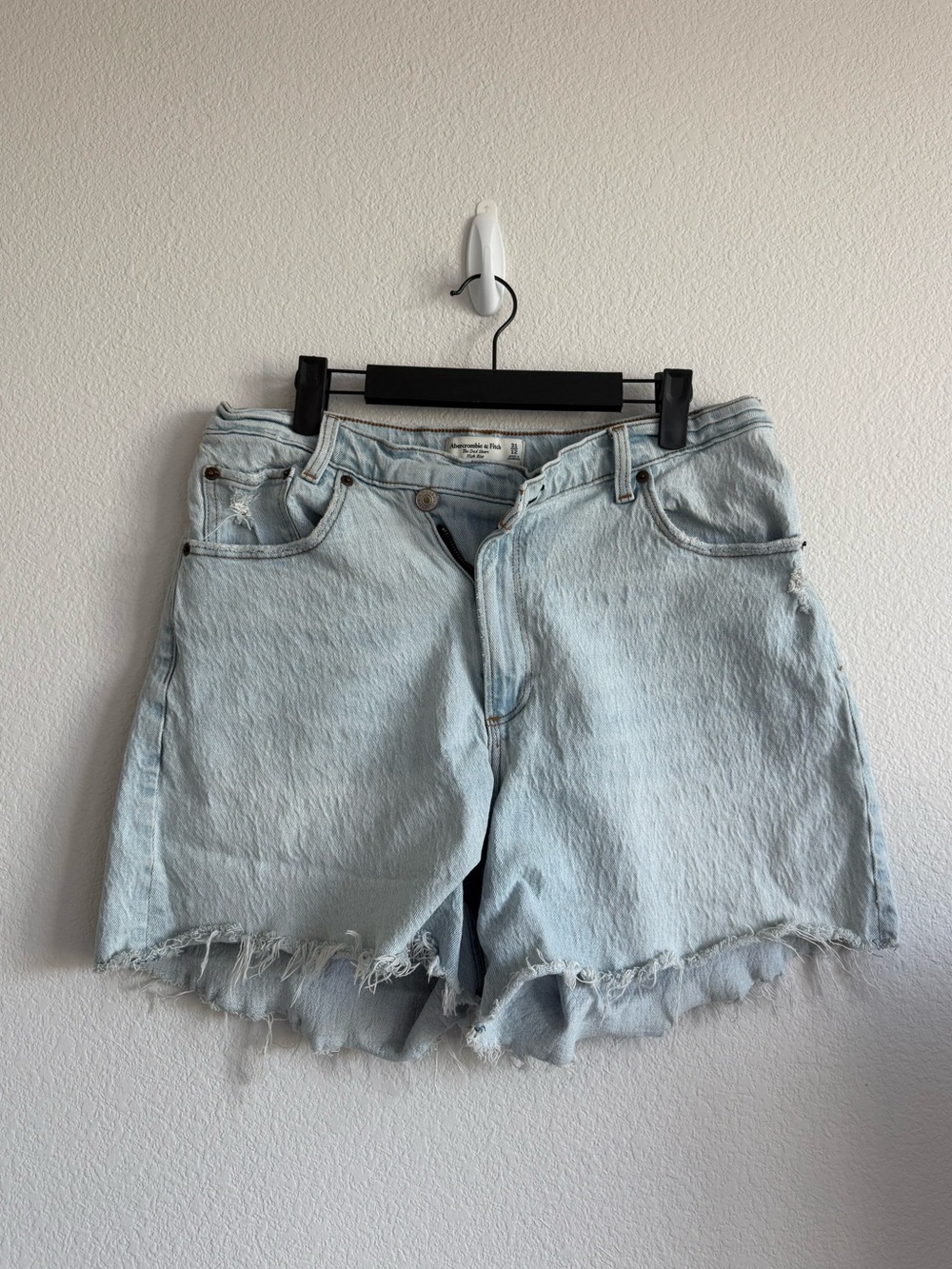 Abercrombie Curve Love High Rise Dad Short